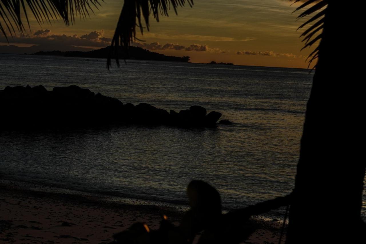 Anse Kerlan Beach Chalets Eksteriør bilde