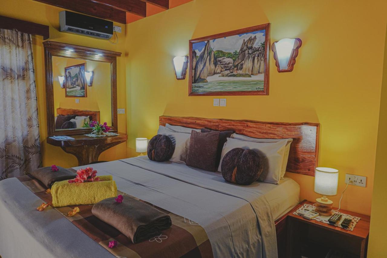 Anse Kerlan Beach Chalets Eksteriør bilde